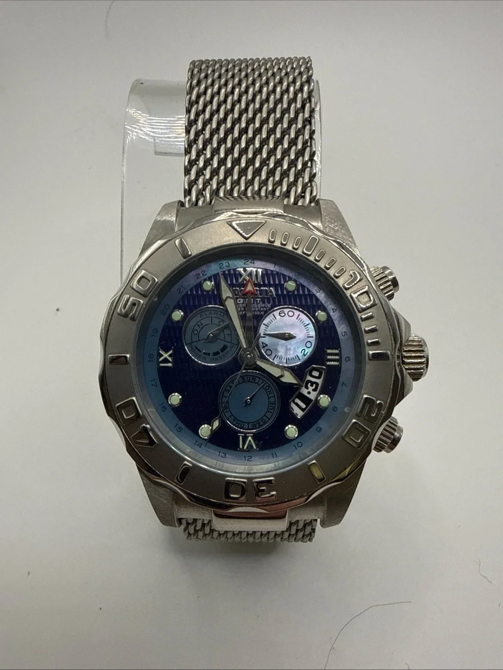 Invicta Pro Diver 6343 quartz timepiece from the Sea Wizard New Battery Silver